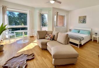 [ Un posto da Sogno ] con parco privato a Vinovo has Balcony rooms