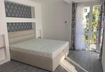 Sz  l  lugas Vend  gh  z has Balcony rooms