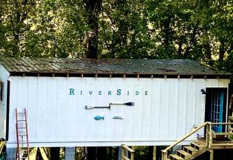 Riverside has Balcony rooms