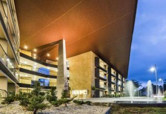 Hotel en Rionegro-Rioverde- Apartamento allows 18 year olds to book a room