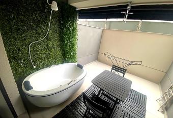 Studio com Spa e Garden Vila Mariana has rooms with a private hot tub