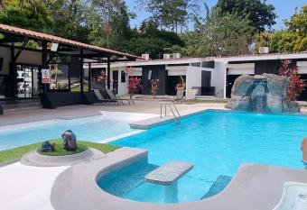 Villa Gacri, para 21 personas has Balcony rooms