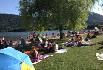 La Vue sur le Paradis allows 18 year olds to book a room