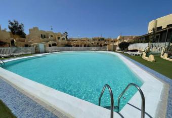 FuerteVilla has Balcony rooms