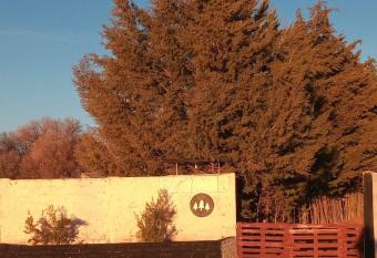 Alojamiento Los Pinos has Balcony rooms