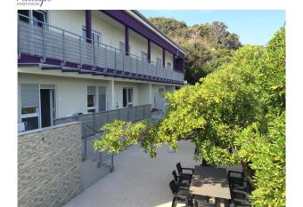 Aparthouse Penelope has Balcony rooms