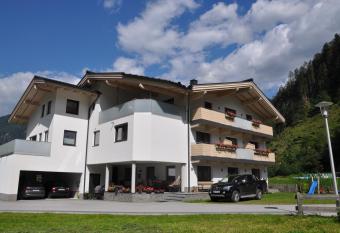 G  stehaus Holaus has Balcony rooms
