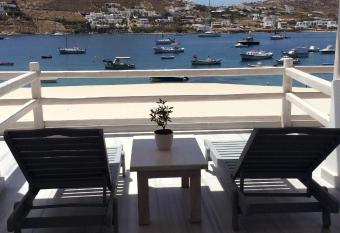 Sailinn Mykonos has Balcony rooms