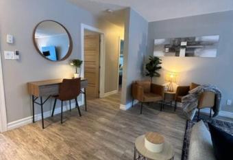 Casa Azul has rooms with a private hot tub