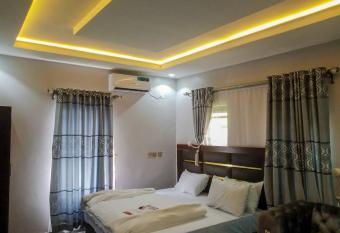 Barloc hotel and suites has Balcony rooms