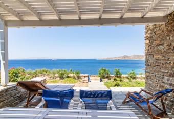 Stavros Bay has Balcony rooms