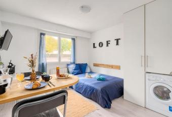 Studio Cosy proche de T  te d Or allows 18 year olds to book a room