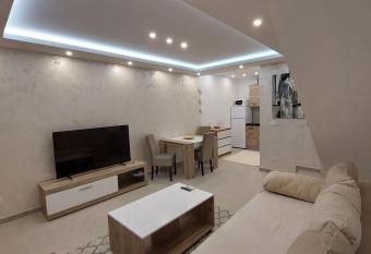 Apartman LUX Jelena has Balcony rooms