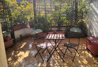 Lovely Gazebo allows 18 year olds to book a room