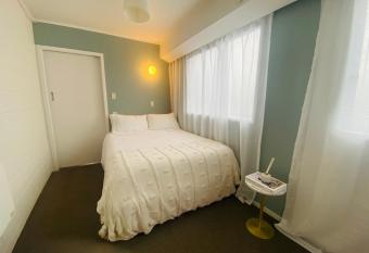 Self-contained studio, close to CBD allows 18 year olds to book a room