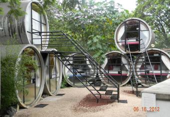 Tubohotel allows 18 year olds to book a room