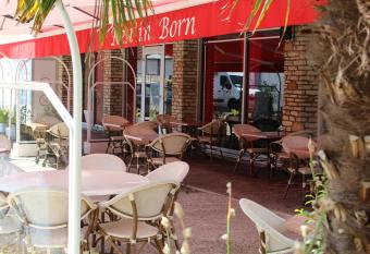 Rest  In Born has Balcony rooms