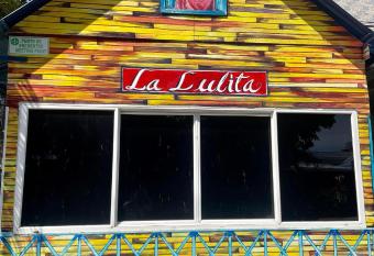 Alojamiento San Mart  n has Balcony rooms