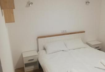 Vila Budimir allows 18 year olds to book a room