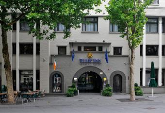 Tulip Inn Heerlen City Centre allows 18 year olds to book a room