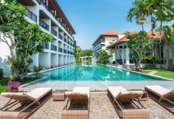D Varee Mai Khao Beach Resort, Thailand has Balcony rooms