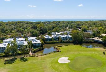 Escape Villas Port Douglas has Balcony rooms