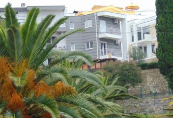 Apartments Milic-Ulcinj has Balcony rooms