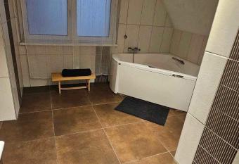 Strasbourg village proximit   des march  s de No  l has rooms with a private hot tub