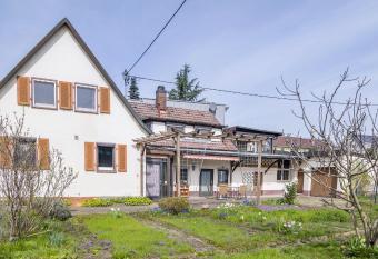 Gem  tliches altes H  us chen has Balcony rooms