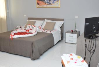 Hotel Il Cavaliere has Balcony rooms