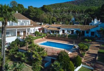 Hotel Alhaur  n Golf Resort has Balcony rooms