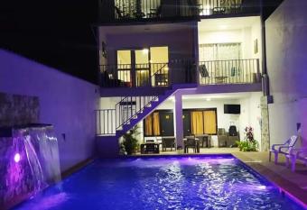 Hotel Tradicional Villeta has Balcony rooms