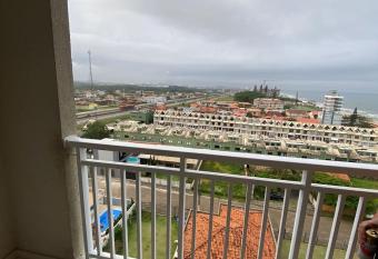 A J  ia de Barra Velha has rooms with a private hot tub