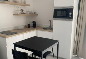 La chambre de Flore has Balcony rooms