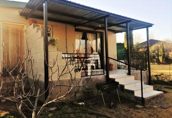 12@Kommandant Cozy Cottage has Balcony rooms