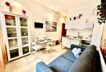 Suite Portofino Centro - Mare & Wi Fi allows 18 year olds to book a room