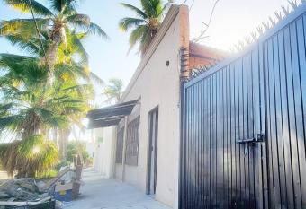 OffRoad Baja1000 /Cochera Grande /7 Min Malec  n allows 18 year olds to book a room