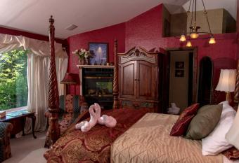 Coeur de Lion BNB has Balcony rooms