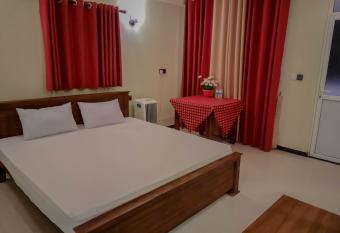 Eventide Beach Resort has Balcony rooms