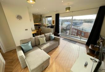 Urban Living with Free Wi-Fi & Parking has Balcony rooms