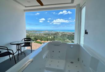 Jacuzzi bedroom with stunning sea view allows 18 year olds to book a room