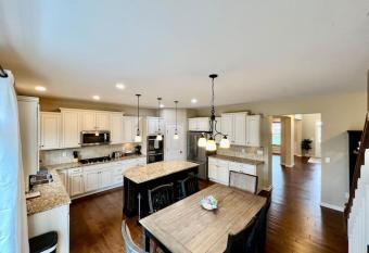 Exclusive Golf Club Paradise allows 18 year olds to book a room