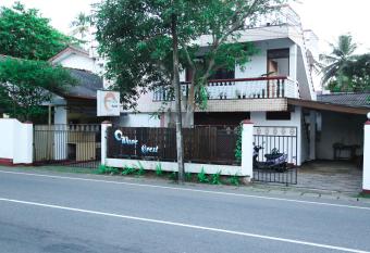 Wave Crest Residence has Smoking/Balcony rooms