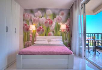 Guest House Pr  no Bay has Balcony rooms