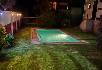 Concon Casa familiar con piscina jardines y m  s has Balcony rooms