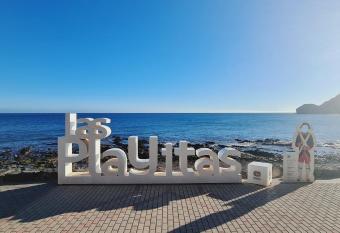 Apartamento Playitas Salema allows 18 year olds to book a room