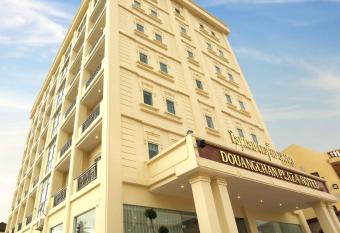 Douangchan Plaza Hotel has Balcony rooms