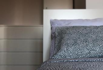 Apartment Anni has Smoking/Balcony rooms