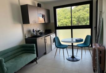 studio balcon, centre ville, parc expo, Arena has Balcony rooms