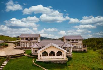 SaffronStays Emerald Escape- An Italian-inspired 2-BDR villa in Ooty has Balcony rooms